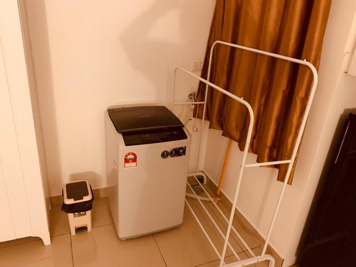 Cosy Studio Netflix Selfcheckin Cyberjaya 2 Luaran gambar
