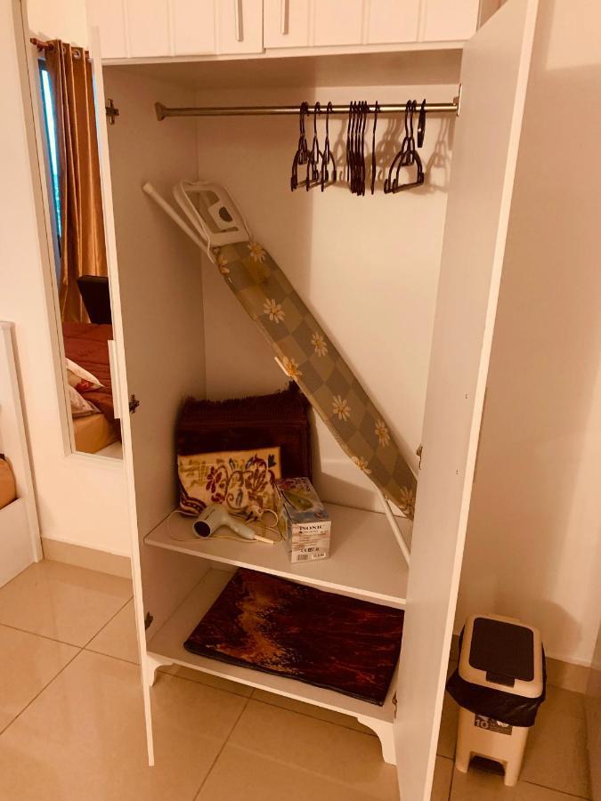 Cosy Studio Netflix Selfcheckin Cyberjaya 2 Luaran gambar