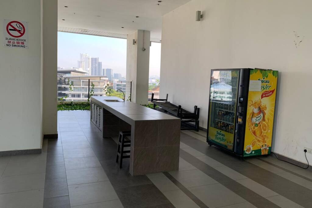 Cosy Studio Netflix Selfcheckin Cyberjaya 2 Luaran gambar