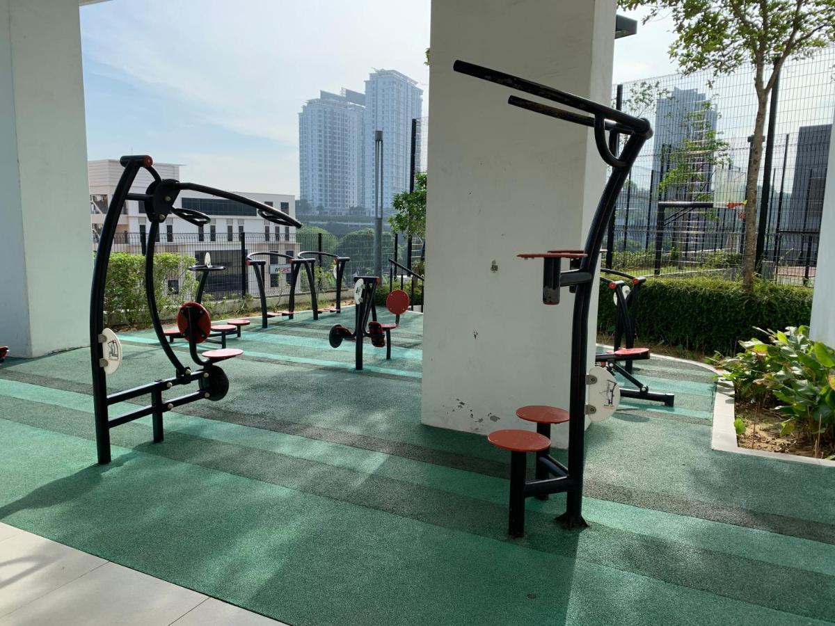 Cosy Studio Netflix Selfcheckin Cyberjaya 2 Luaran gambar