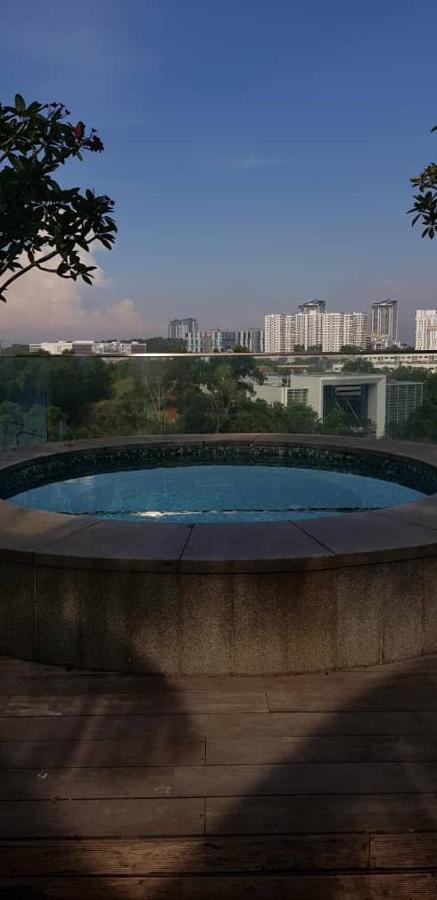 Cosy Studio Netflix Selfcheckin Cyberjaya 2 Luaran gambar